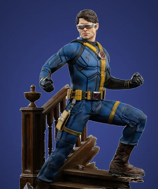 Cyclops – Legacy Replica Deluxe